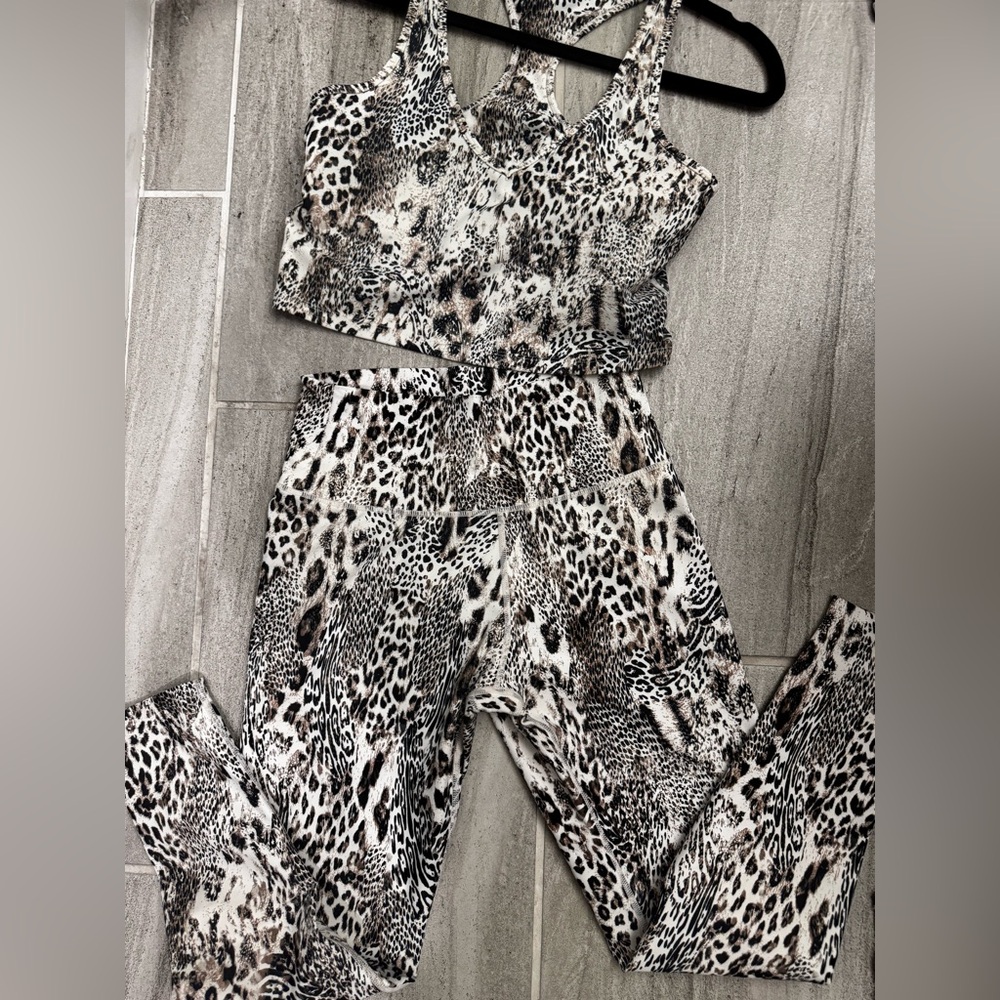 Kensie Leopard Print Workout Set - image 1